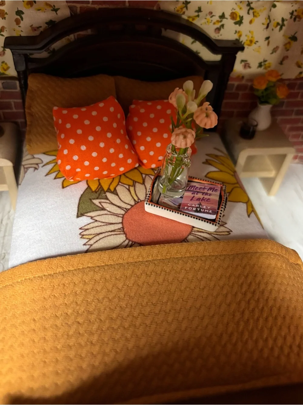 N/A miniature bed
